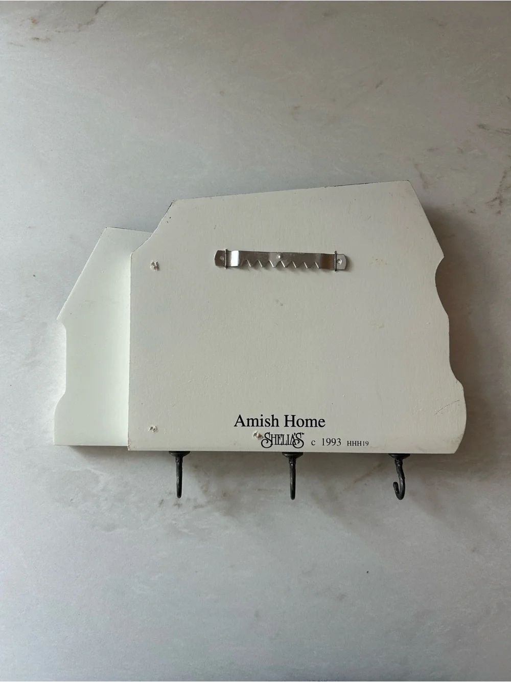 Vintage 1993 Shelia’s Collectibles Amish Home Wall Key Holder – Cottagecore